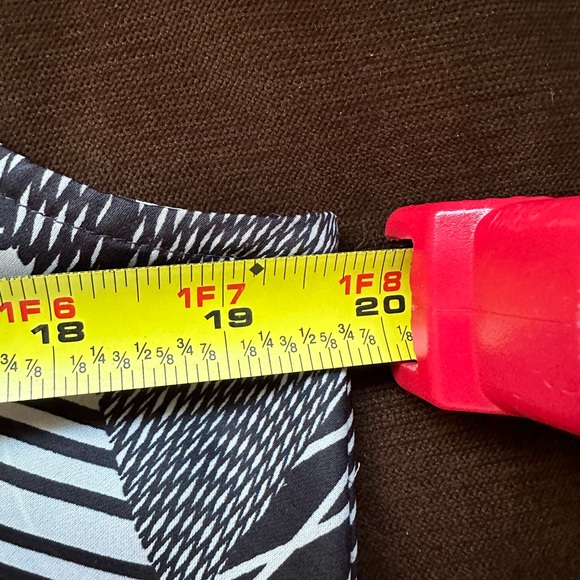 Kasper Separates Black & White Satin Zigzag Lines With Tie In Front Sz S - Picture 8 of 8